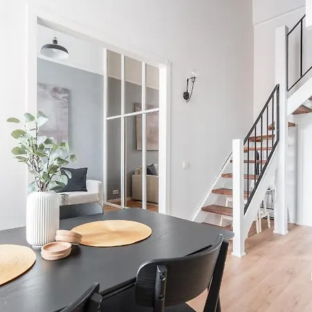 Historical Loft With Sauna & Free Parking, Hosts Up To 7 Guests Tampere