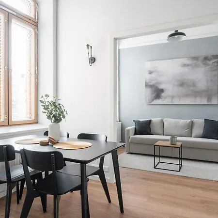 Daire Stylish Historical Loft With Sauna And Free Parking *